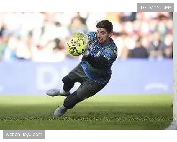 库尔图瓦与诺伊尔状态回暖，门将之争再掀高潮