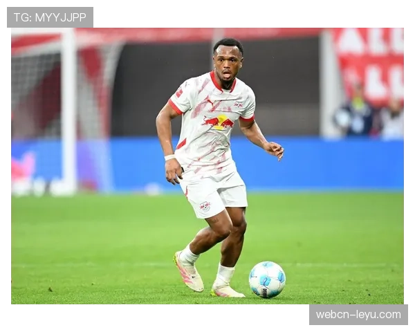 奥彭达全能表现助球队状态回升，关键胜利提振士气