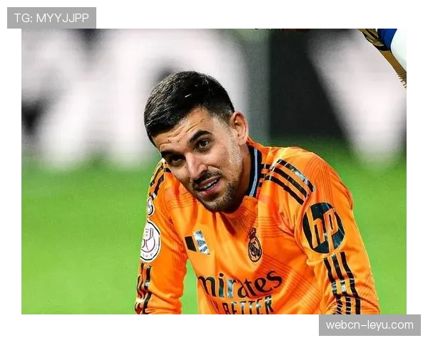 克罗斯稳定发挥显技术优势，助球队赛季实现突破性进展