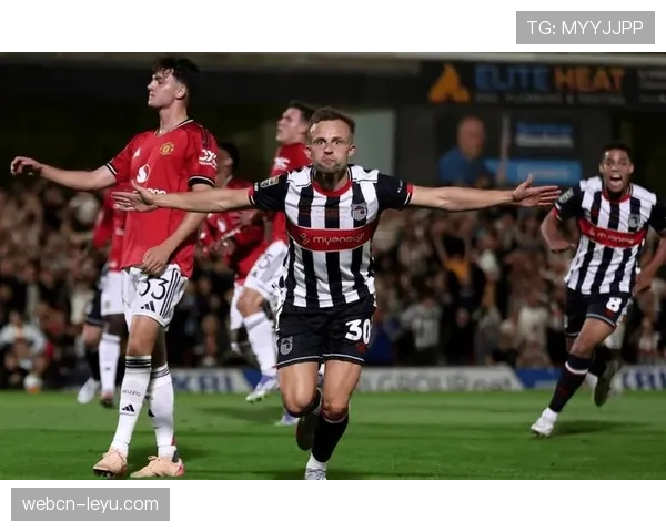 奥纳纳出球能力遭遇阿森纳高位逼抢考验 奥纳纳出球能力遭遇阿森纳高位逼抢考验